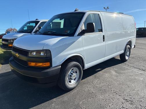 2025 Chevrolet Express 2500 RWD 2500 Regular Wheelbase WT