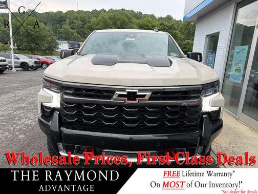 White Sands 2026 Chevrolet Silverado 1500 ZR2