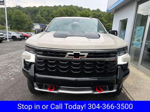 White Sands 2026 Chevrolet Silverado 1500 ZR2