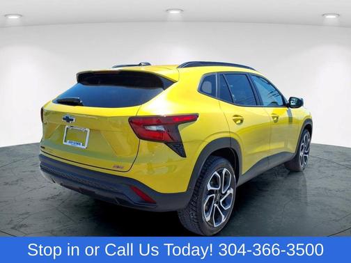 Nitro Yellow Metallic 2024 Chevrolet Trax FWD 2RS
