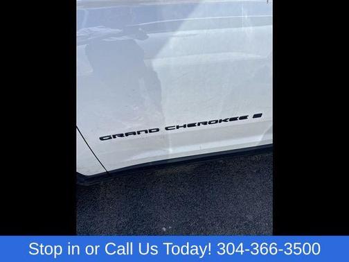 Bright White Clearcoat 2023 Jeep Grand Cherokee Limited
