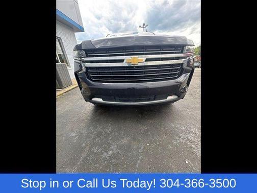 Dark Ash Metallic 2023 Chevrolet Suburban LT