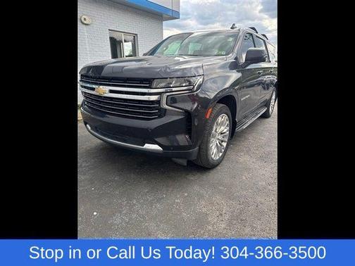 Dark Ash Metallic 2023 Chevrolet Suburban LT