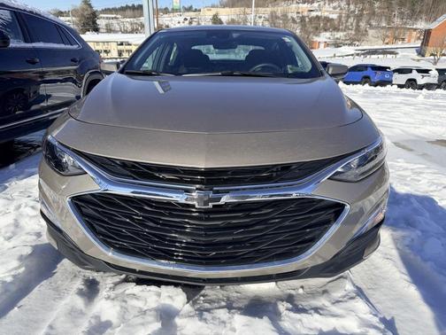 2024 Chevrolet Malibu FWD RS