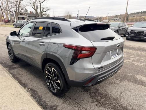 2025 Chevrolet Trax FWD 2RS