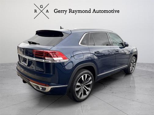 2023 Volkswagen Atlas Cross Sport 3.6L V6 SEL Premium R-Line
