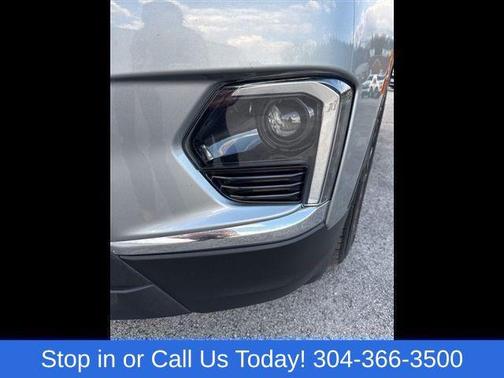 Sterling Gray Metallic 2023 Chevrolet Traverse RS