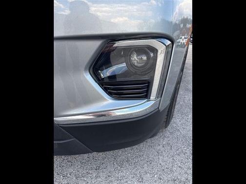 Sterling Gray Metallic 2023 Chevrolet Traverse RS