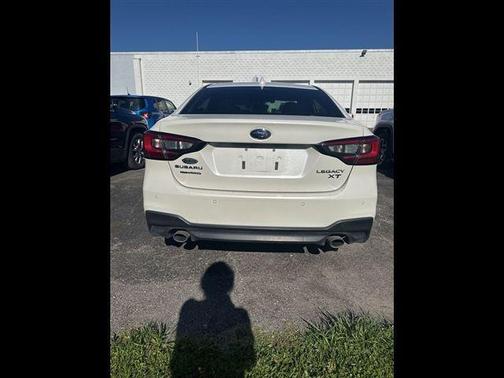 Crystal White Pearl 2021 Subaru Legacy Limited