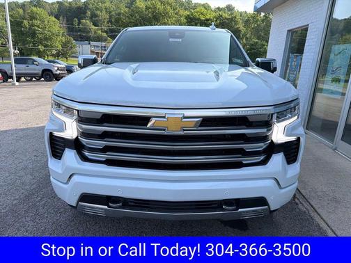 Polar White Tricoat 2026 Chevrolet Silverado 1500 High Country