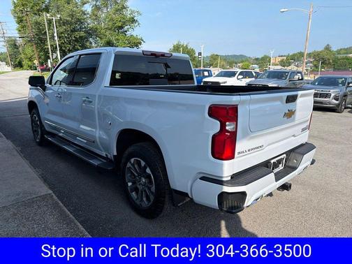 Polar White Tricoat 2026 Chevrolet Silverado 1500 High Country