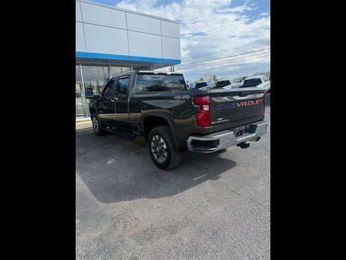 Greenstone Metallic 2022 Chevrolet Silverado 2500 LT