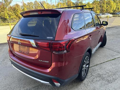 2016 Mitsubishi Outlander ES