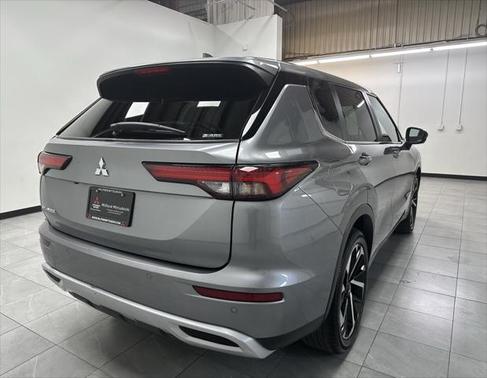 2022 Mitsubishi Outlander SE Launch Edition S-AWC