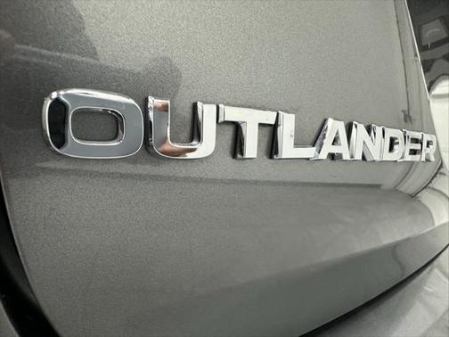 2022 Mitsubishi Outlander SE Launch Edition S-AWC