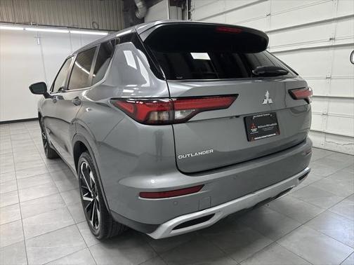 2022 Mitsubishi Outlander SE Launch Edition S-AWC