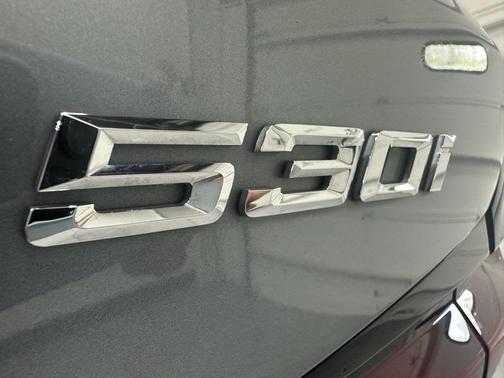 2022 BMW 530 i xDrive