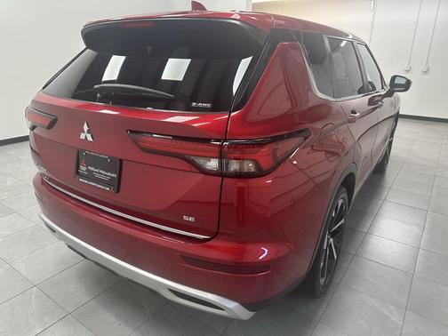 2022 Mitsubishi Outlander SE