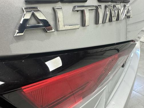 2022 Nissan Altima S FWD