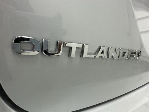 2024 Mitsubishi Outlander SE 2.5 S-AWC