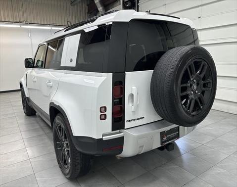 2024 Land Rover Defender 110 P300