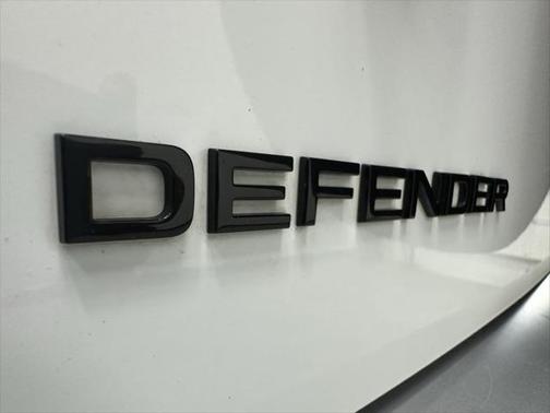 2024 Land Rover Defender 110 P300