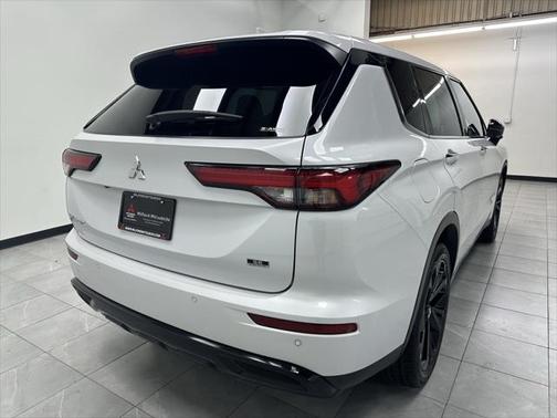 2023 Mitsubishi Outlander SE Black Edition S-AWC