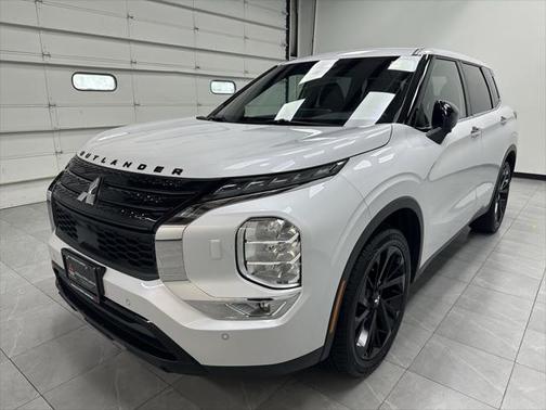 2023 Mitsubishi Outlander SE Black Edition S-AWC