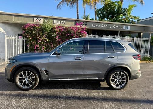 2025 BMW X5 xDrive40i