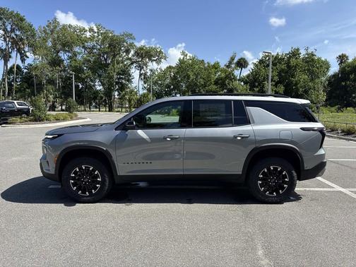 Sterling Gray Metallic 2026 Chevrolet Traverse AWD Z71