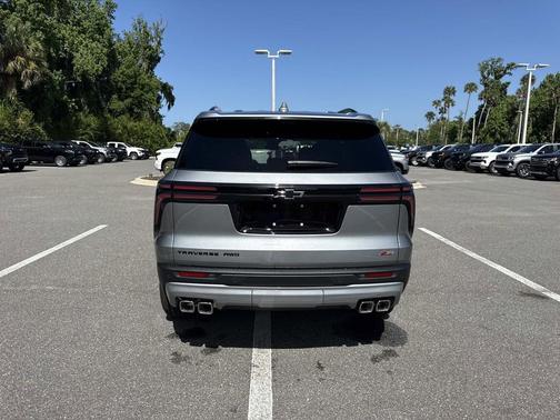 Sterling Gray Metallic 2026 Chevrolet Traverse AWD Z71