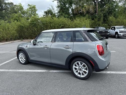 Gray Metallic 2019 MINI Hardtop Cooper