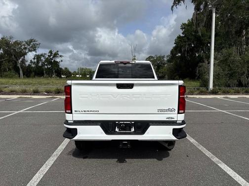 Summit White 2026 Chevrolet Silverado 2500 High Country