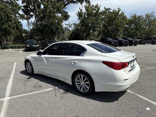 2015 INFINITI Q50 Premium