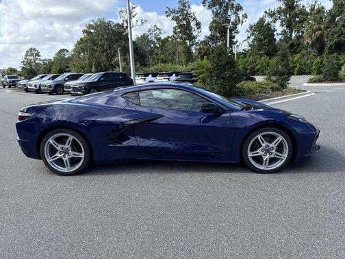 2025 Chevrolet Corvette Stingray w/2LT