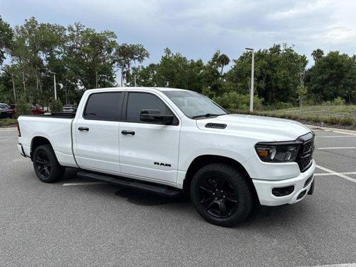 Bright White Clearcoat 2023 RAM 1500 Big Horn/Lone Star