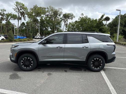 Sterling Gray Metallic 2026 Chevrolet Traverse AWD Z71
