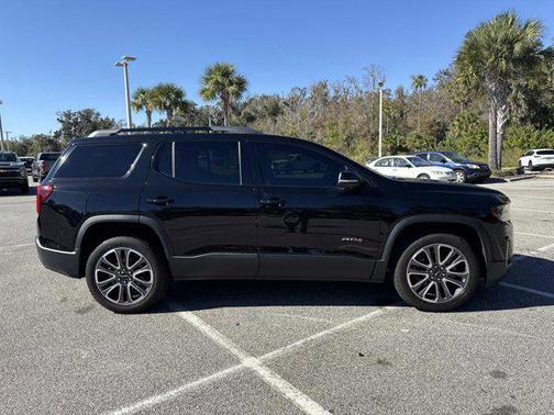 2020 GMC Acadia AWD AT4