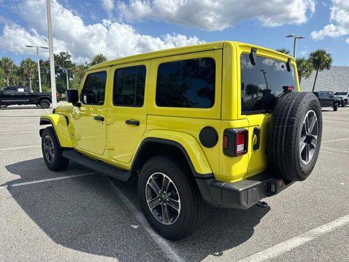 2023 Jeep Wrangler 4-Door Sahara 4x4