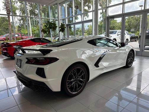 2025 Chevrolet Corvette Stingray w/2LT