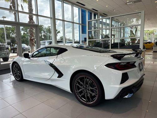 2025 Chevrolet Corvette Stingray w/2LT
