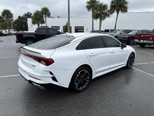 2022 Kia K5 GT-Line