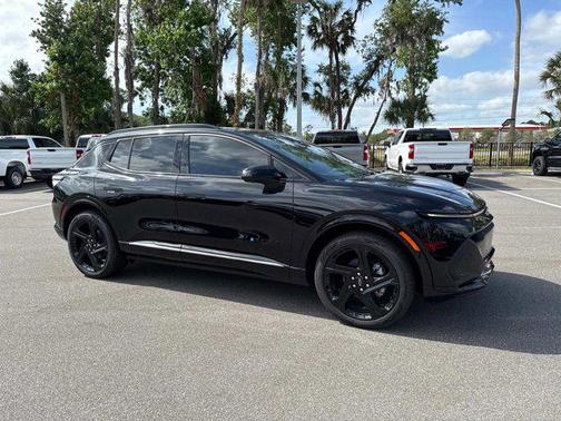 2025 Chevrolet Equinox EV RS