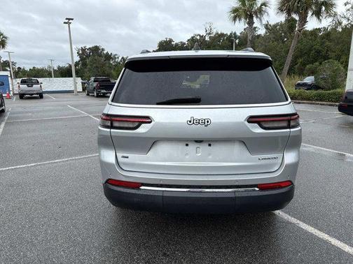 2022 Jeep Grand Cherokee L Laredo