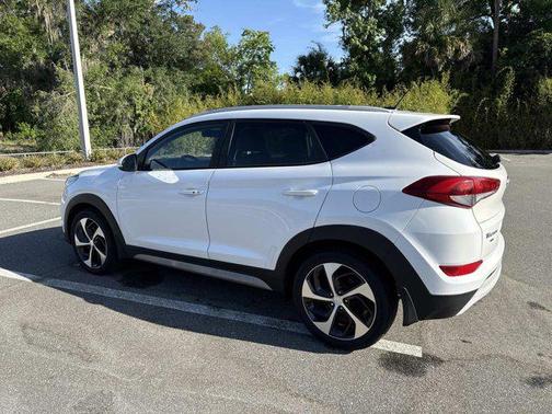 Dazzling White 2017 Hyundai TUCSON Sport