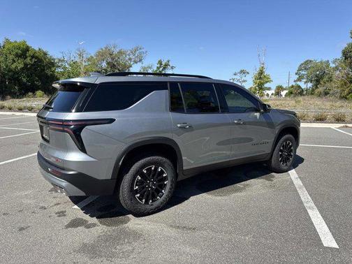 Sterling Gray Metallic 2026 Chevrolet Traverse AWD Z71
