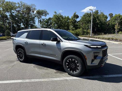Sterling Gray Metallic 2026 Chevrolet Traverse AWD Z71