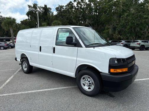 2025 Chevrolet Express 2500 RWD 2500 Regular Wheelbase WT