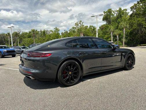 2020 Porsche Panamera 4