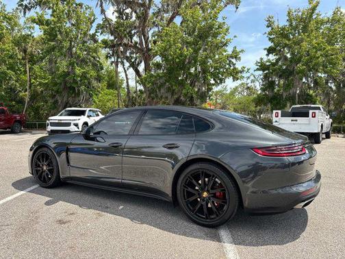 2020 Porsche Panamera 4